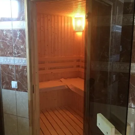 Bajusz 3*
