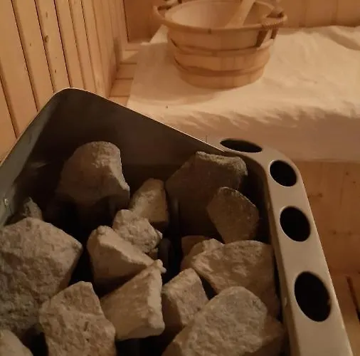 Bajusz Vendeghaz 3*